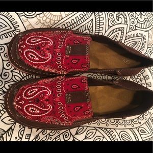 Ariat slip on shoes size 10 used